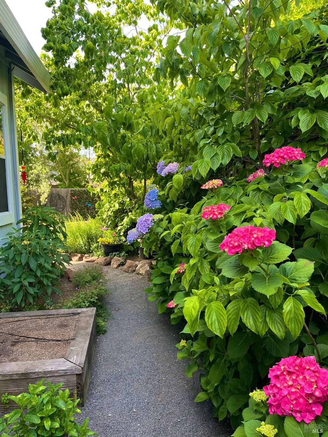 Detail Gallery Image 72 of 75 For 4604 Parktrail Ct, Santa Rosa,  CA 95405 - 4 Beds | 3 Baths