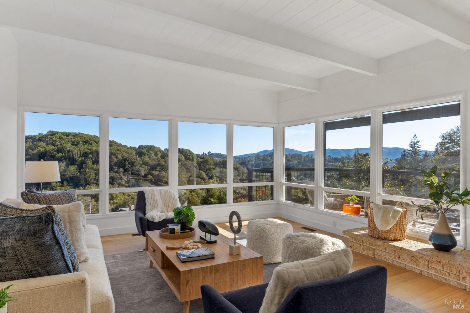 Detail Gallery Image 18 of 74 For 18 Stanton Way, Mill Valley,  CA 94941 - 3 Beds | 2/1 Baths