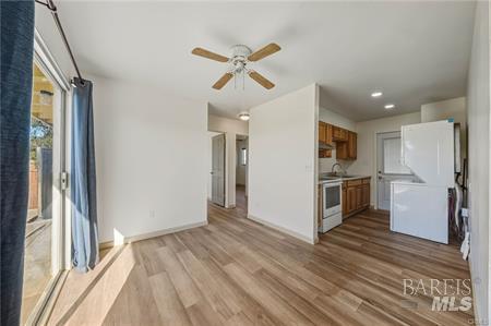 Detail Gallery Image 7 of 27 For 3642 Old Highway 53 Hwy, Clearlake,  CA 95422 - 2 Beds | 1 Baths