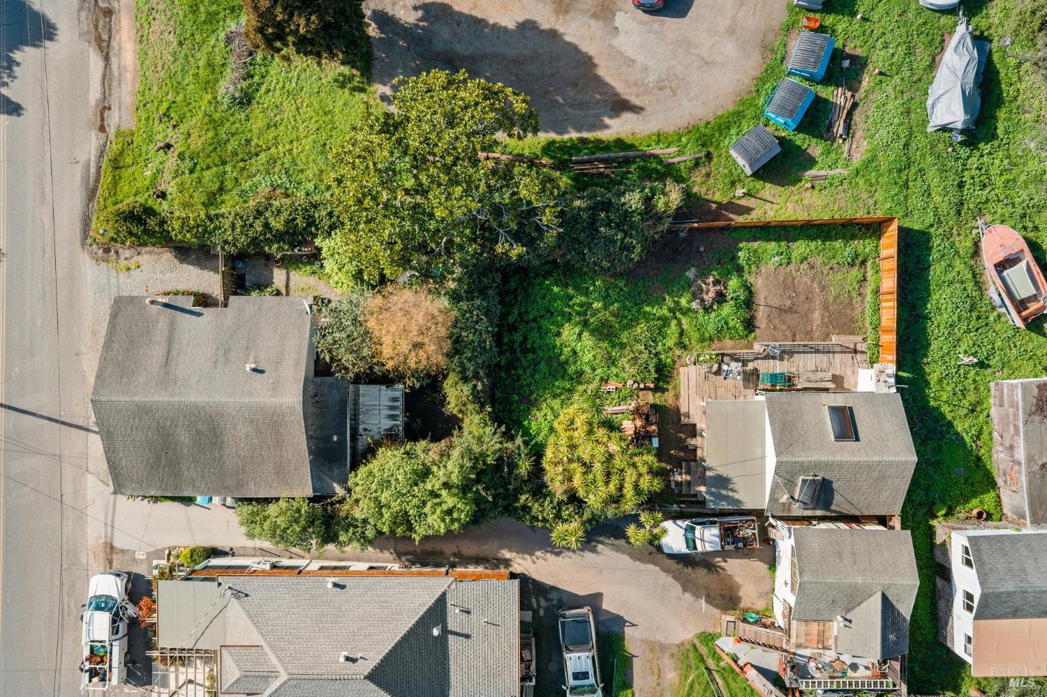 Detail Gallery Image 4 of 16 For 3488 Shoreline Highway Unkn, Stinson Beach,  CA 94970 - 2 Beds | 2 Baths