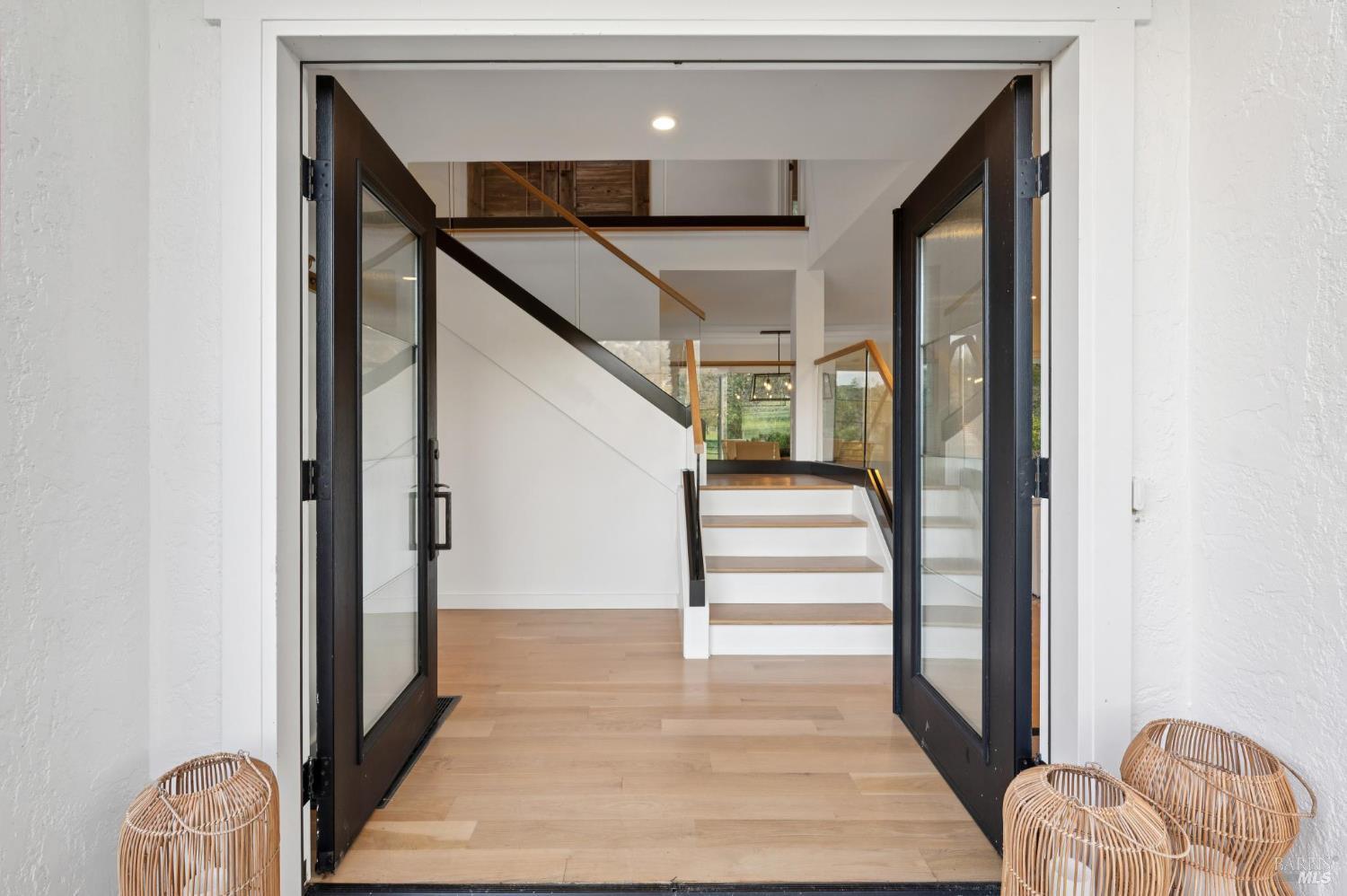 Detail Gallery Image 18 of 41 For 341 Fairway Dr, Novato,  CA 94949 - 4 Beds | 3 Baths