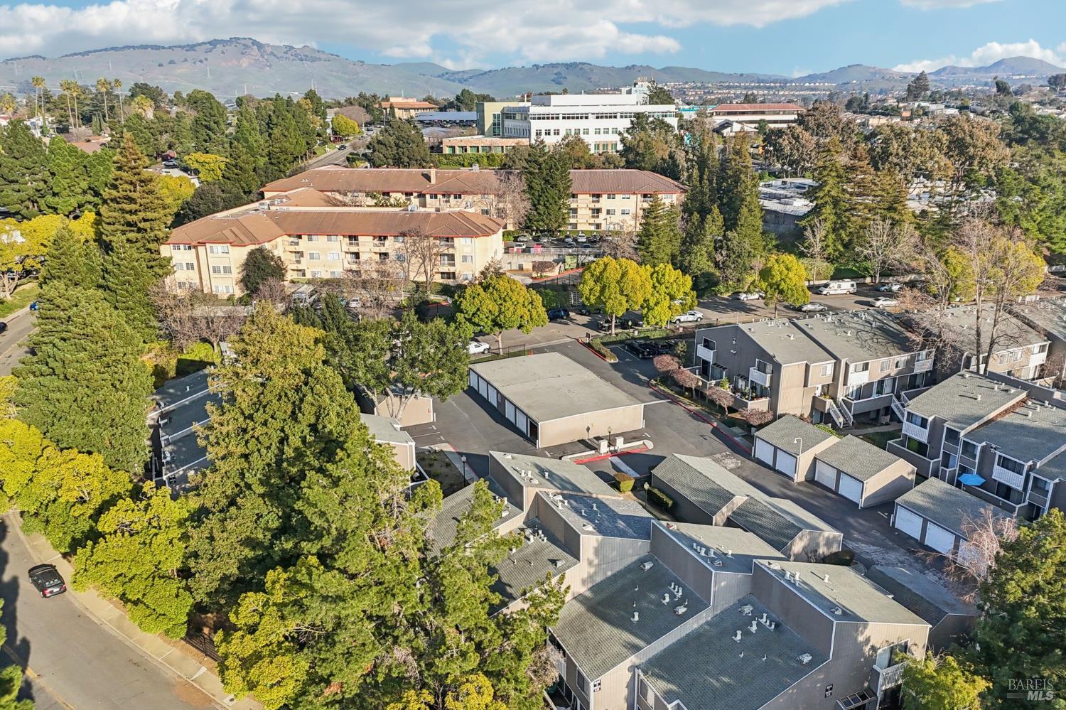 Detail Gallery Image 42 of 47 For 165 Oddstad Dr #10,  Vallejo,  CA 94589 - 2 Beds | 2/1 Baths