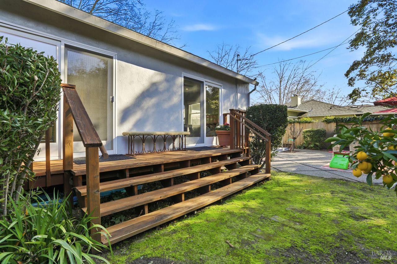 Detail Gallery Image 26 of 28 For 41 Bretano Way, Greenbrae,  CA 94904 - 2 Beds | 1 Baths