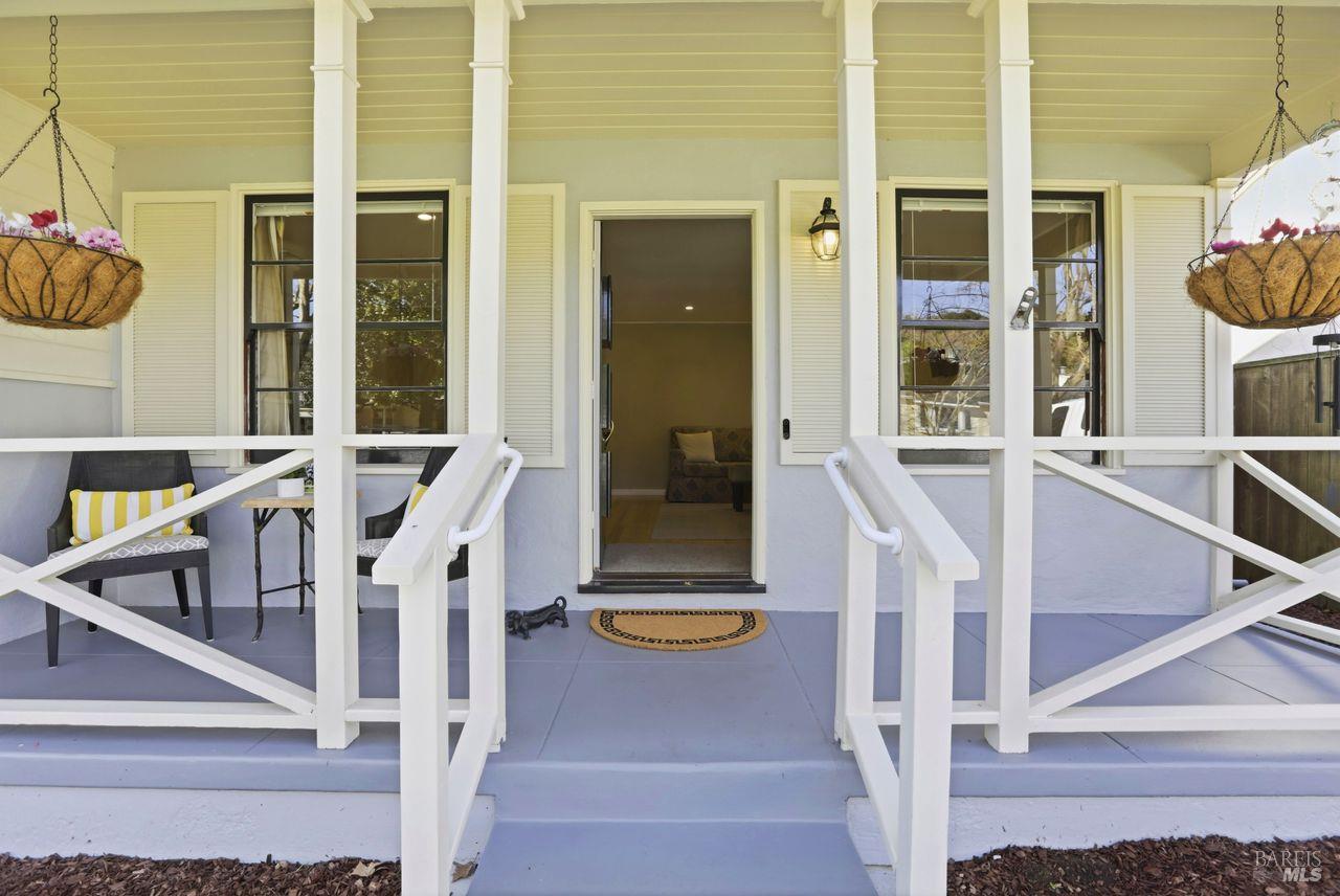 Detail Gallery Image 3 of 28 For 41 Bretano Way, Greenbrae,  CA 94904 - 2 Beds | 1 Baths