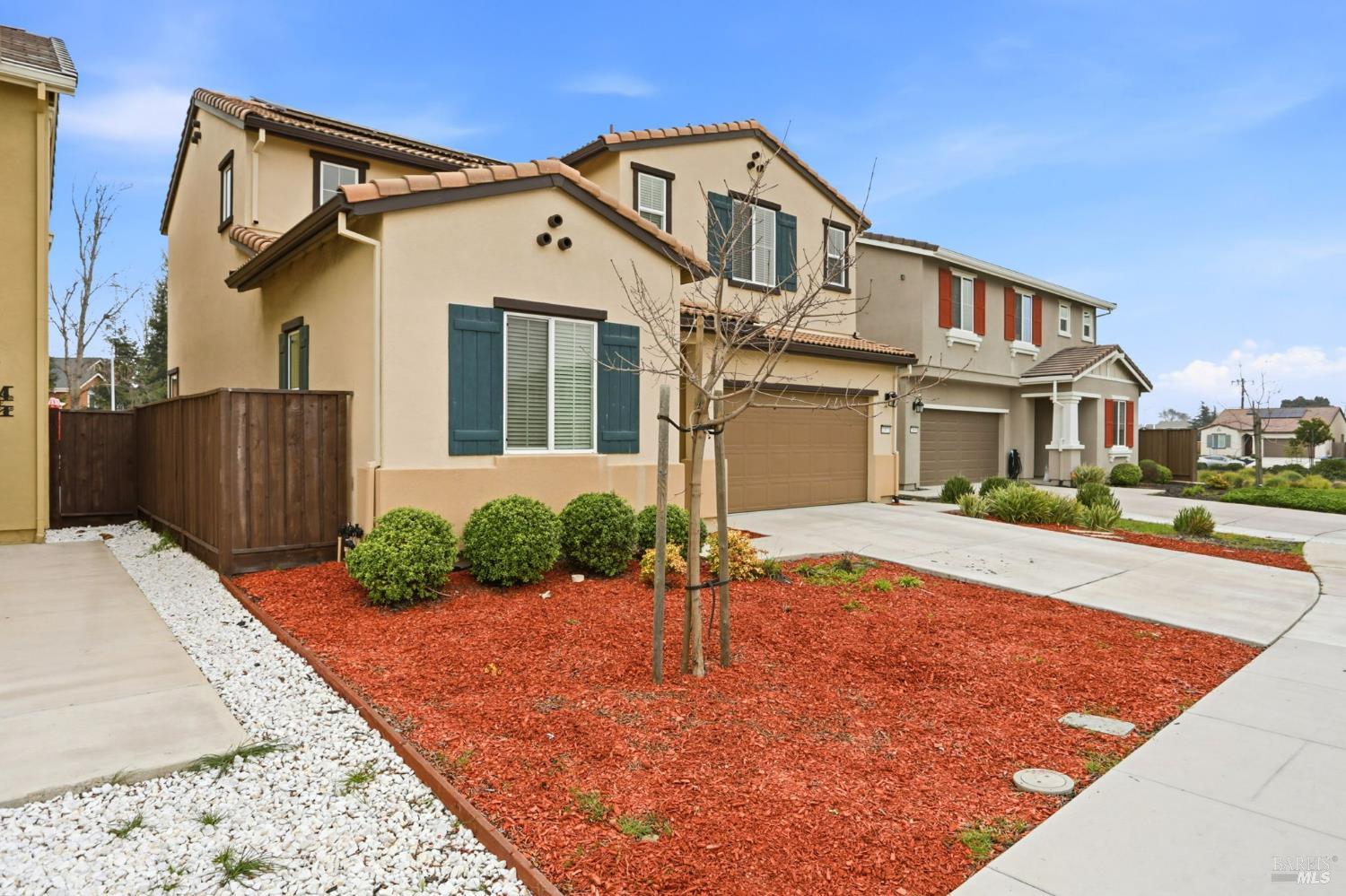 Detail Gallery Image 4 of 39 For 2972 Newberry Ct, Fairfield,  CA 94533 - 4 Beds | 3 Baths