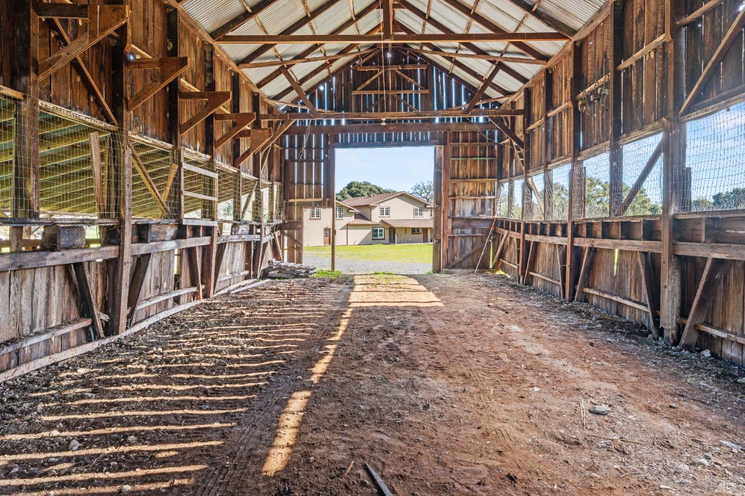 Detail Gallery Image 55 of 75 For 4595 Feliz Creek Rd, Hopland,  CA 95449 - 12 Beds | 6/1 Baths