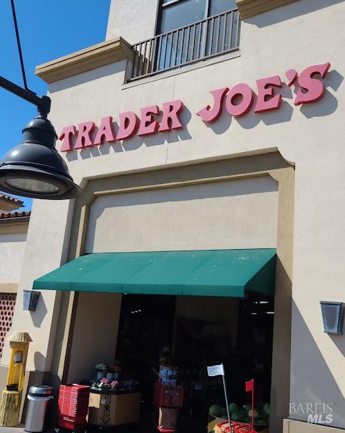 Detail Gallery Image 5 of 27 For 206 Verandah Ave, Novato,  CA 94945 - 3 Beds | 3 Baths