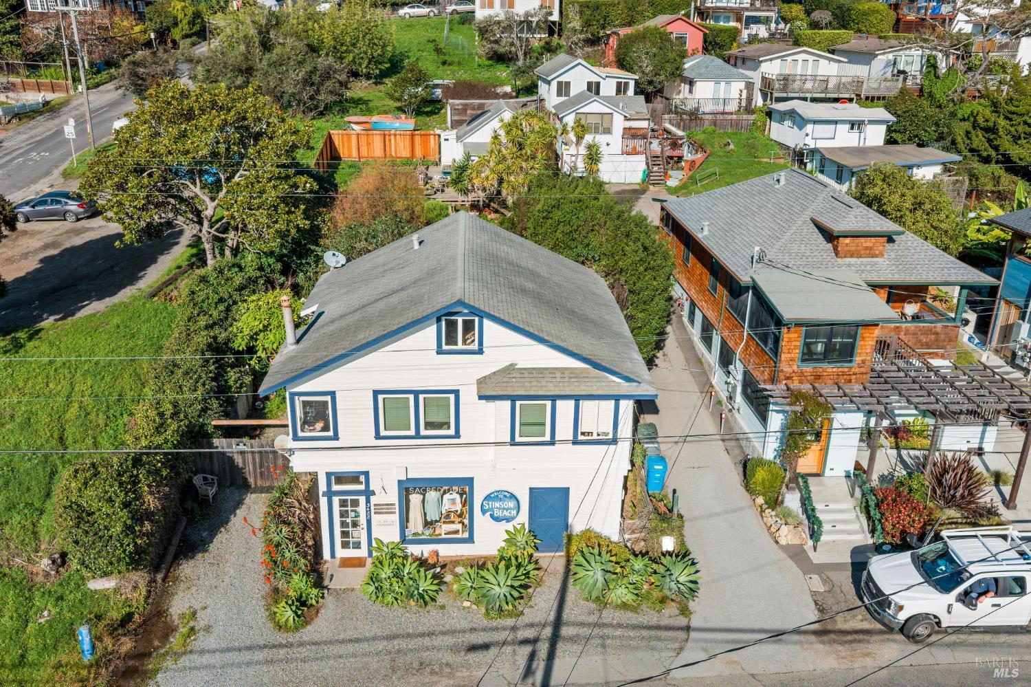 Detail Gallery Image 3 of 16 For 3488 Shoreline Highway Unkn, Stinson Beach,  CA 94970 - 2 Beds | 2 Baths