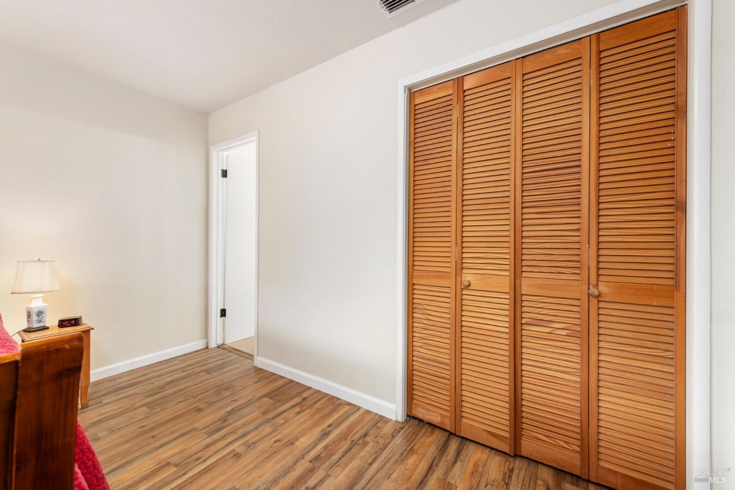 Detail Gallery Image 25 of 29 For 408 Lakeside Dr, Vallejo,  CA 94589 - 3 Beds | 2 Baths