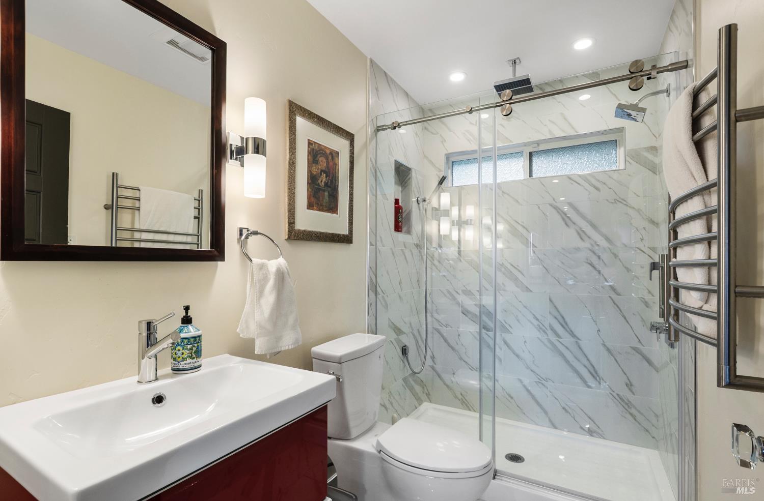 Detail Gallery Image 17 of 44 For 4127 Dry Creek Rd, Napa,  CA 94558 - 3 Beds | 3 Baths