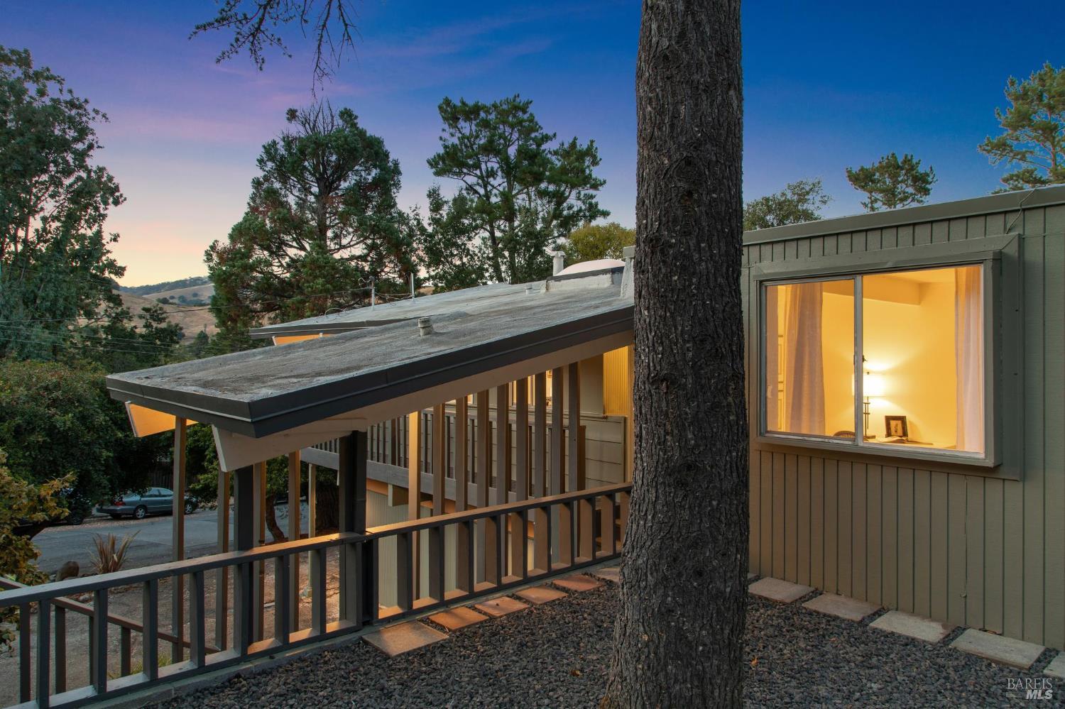 Detail Gallery Image 51 of 67 For 876 Las Ovejas Ave, San Rafael,  CA 94903 - 4 Beds | 2 Baths