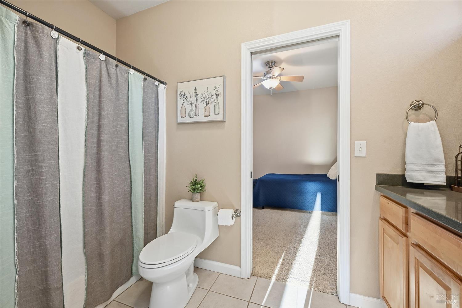 Detail Gallery Image 30 of 39 For 20158 Gold Flat Ct, Hidden Valley Lake,  CA 95467 - 4 Beds | 3 Baths