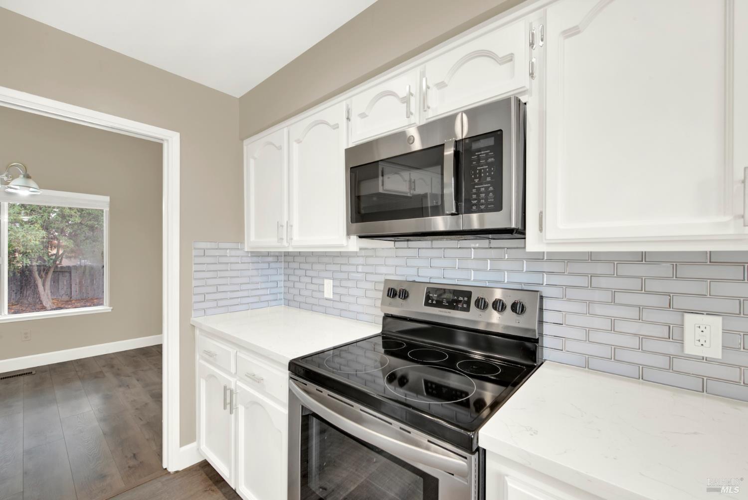 Detail Gallery Image 14 of 47 For 1437 Shelby Dr, Fairfield,  CA 94534 - 4 Beds | 2/1 Baths