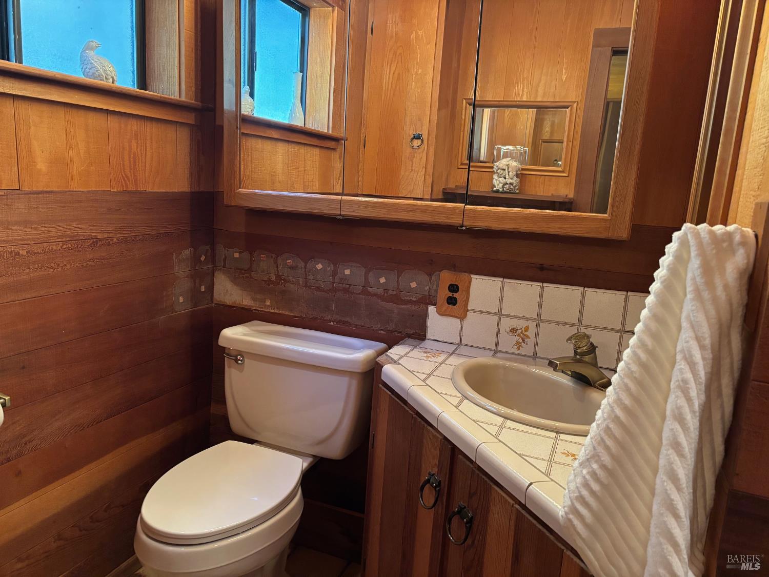 Detail Gallery Image 15 of 32 For 3680 Calistoga Rd, Santa Rosa,  CA 95404 - 2 Beds | 2 Baths