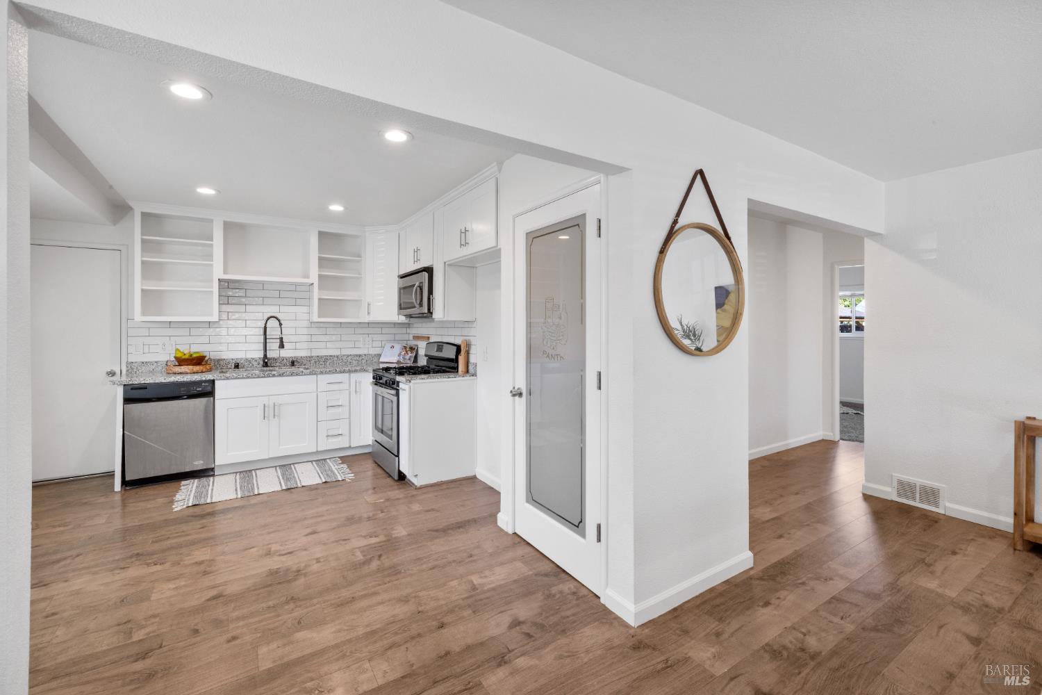 Detail Gallery Image 10 of 37 For 372 Acacia St, Vacaville,  CA 95688 - 3 Beds | 2 Baths