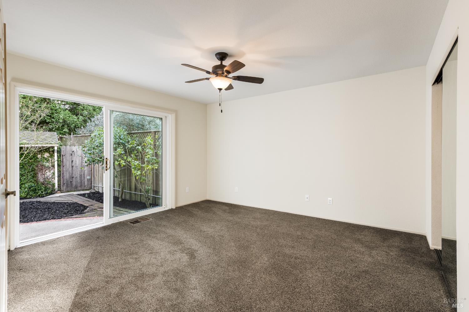 Detail Gallery Image 7 of 32 For 229 S Temelec Cir, Sonoma,  CA 95476 - 3 Beds | 2/1 Baths