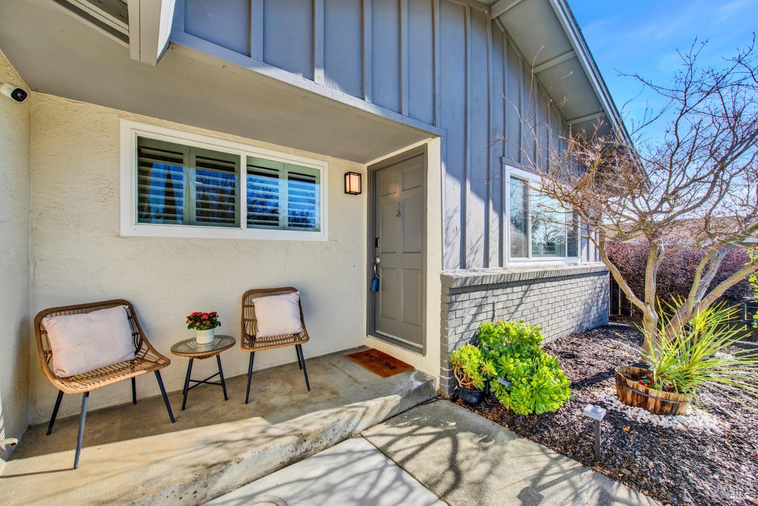 Front Image Thumbnail for BA326002074