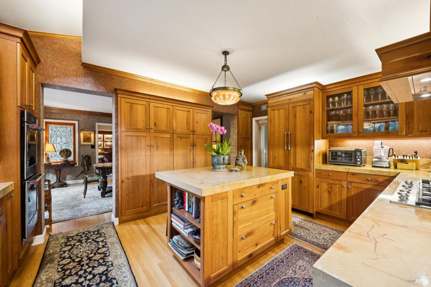 Detail Gallery Image 13 of 52 For 42 Grove St, San Rafael,  CA 94901 - – Beds | – Baths