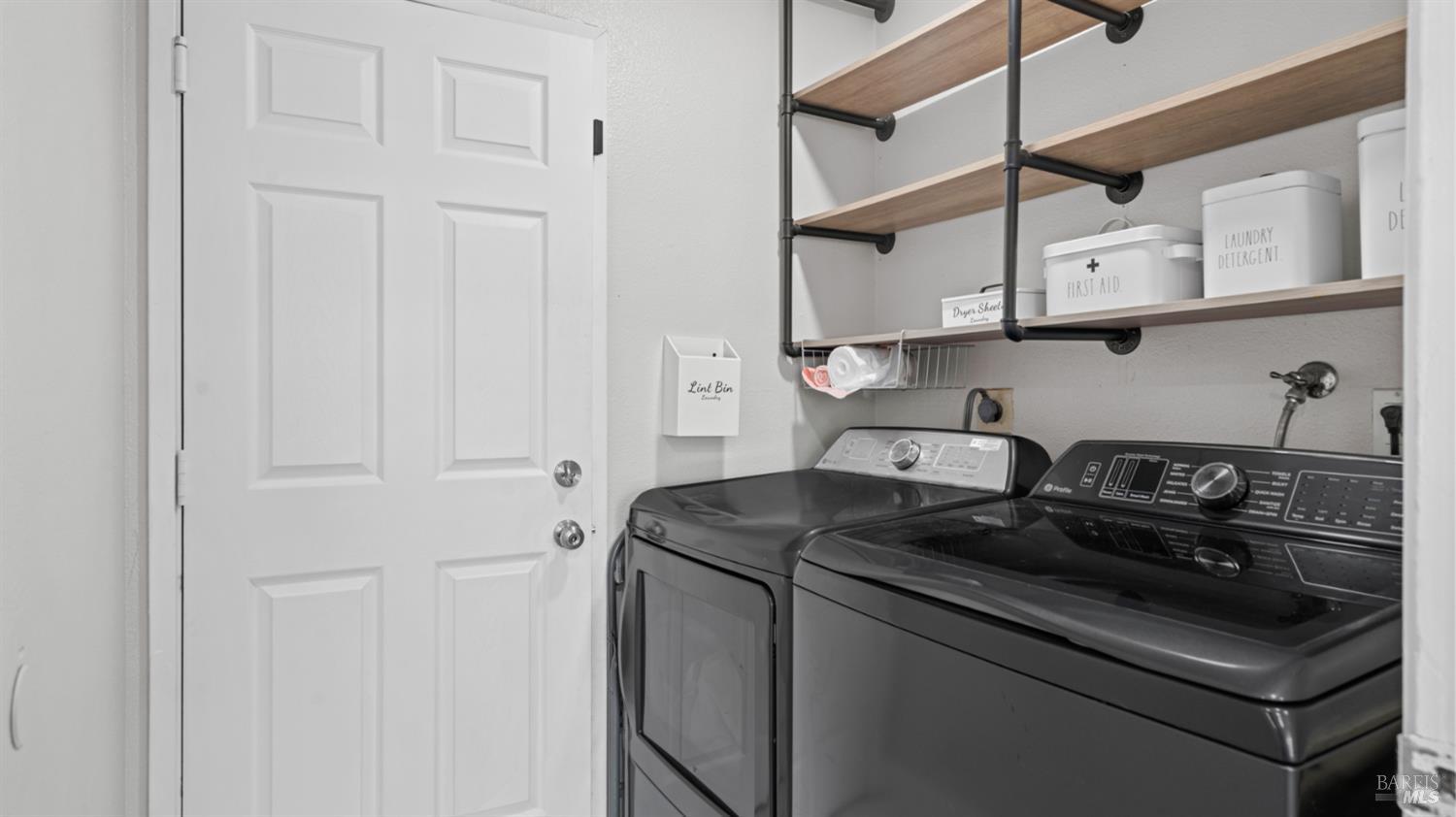 Detail Gallery Image 18 of 40 For 119 Mesa Ct, Vacaville,  CA 95687 - 4 Beds | 2/1 Baths