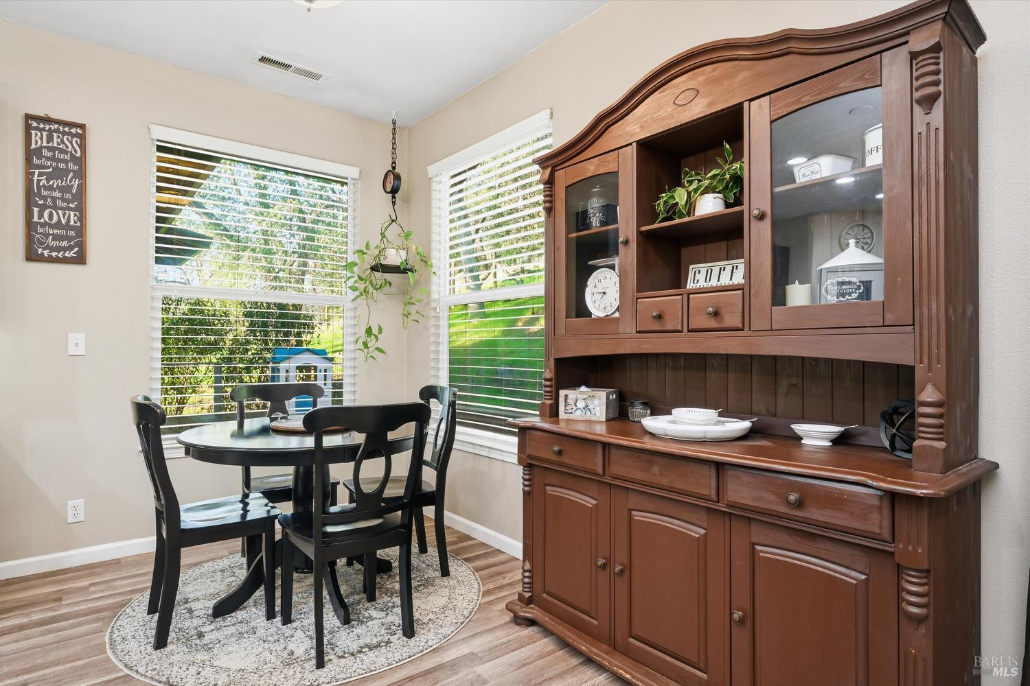 Detail Gallery Image 14 of 39 For 20158 Gold Flat Ct, Hidden Valley Lake,  CA 95467 - 4 Beds | 3 Baths