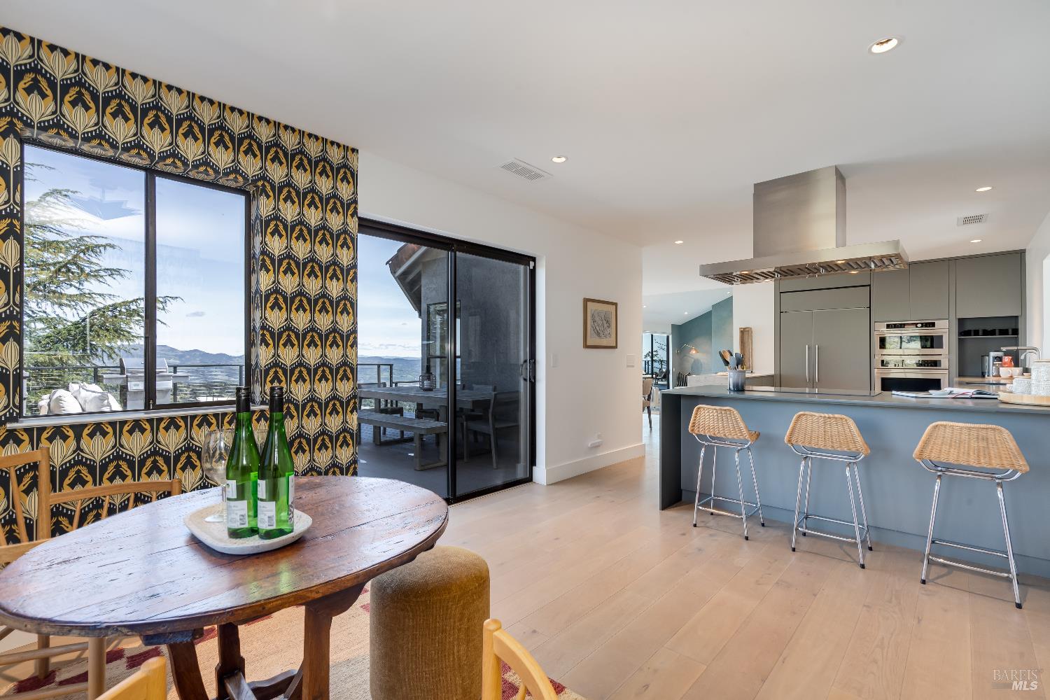 Detail Gallery Image 17 of 53 For 19185 Mesquite Ct, Sonoma,  CA 95476 - 4 Beds | 3/1 Baths