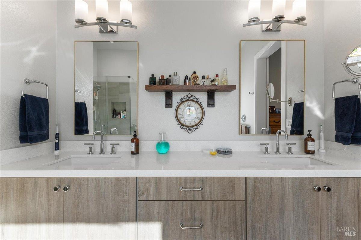 Detail Gallery Image 23 of 51 For 573 Misty Ct, Santa Rosa,  CA 95403 - 5 Beds | 3 Baths