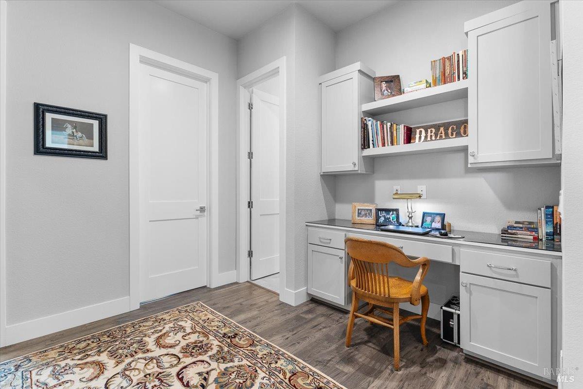 Detail Gallery Image 30 of 51 For 573 Misty Ct, Santa Rosa,  CA 95403 - 5 Beds | 3 Baths