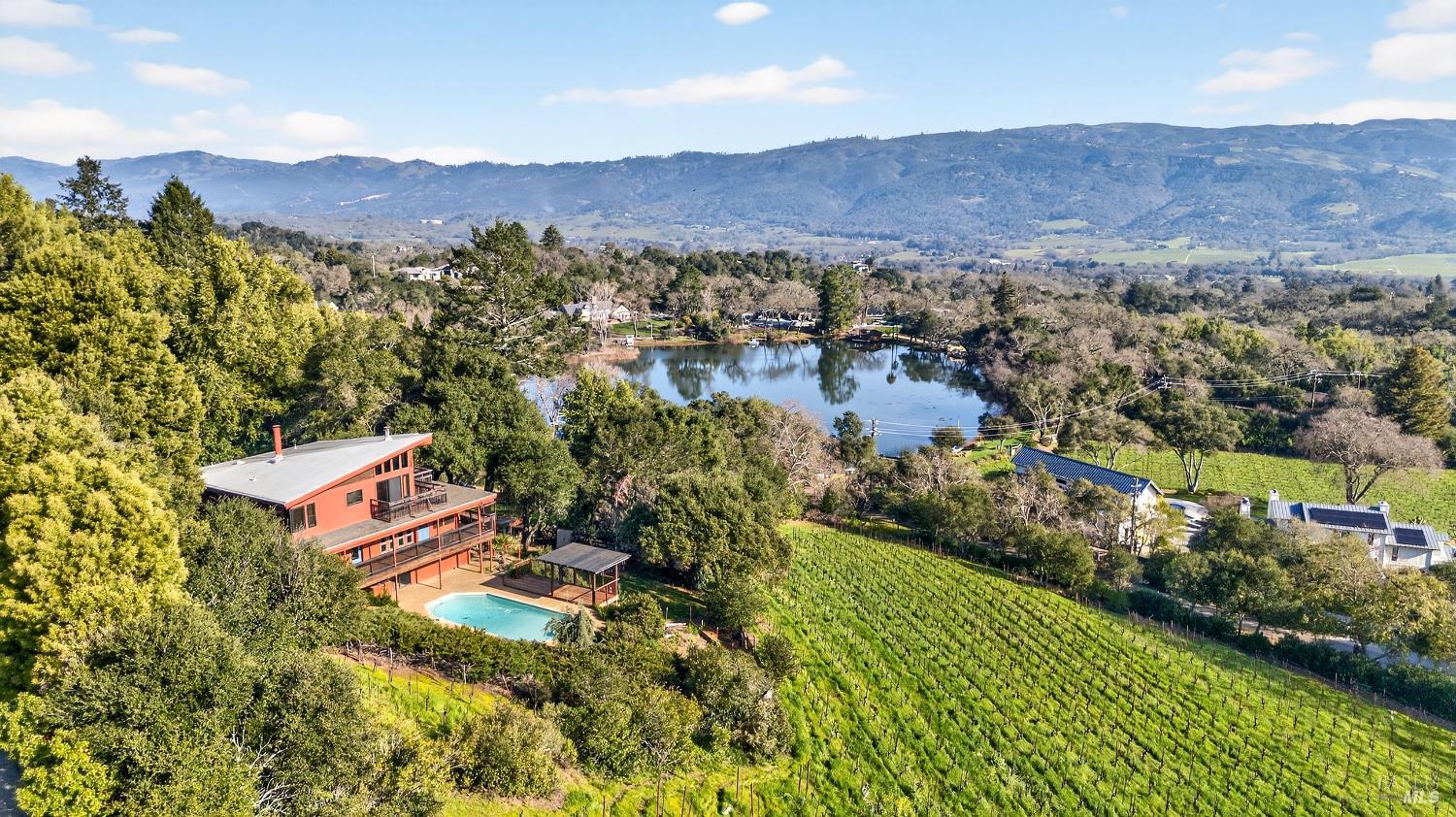 Detail Gallery Image 58 of 68 For 2299 Sobre Vista Rd, Sonoma,  CA 95476 - 3 Beds | 2/1 Baths