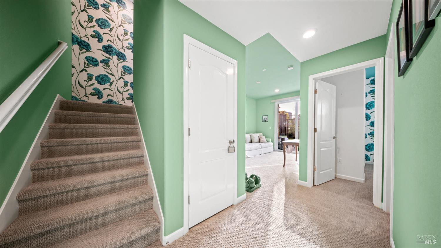 Detail Gallery Image 25 of 35 For 534 Jade St, Petaluma,  CA 94952 - 2 Beds | 2/1 Baths
