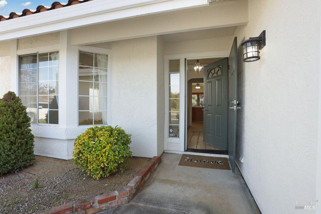 Detail Gallery Image 4 of 45 For 517 Britannia Dr, Vallejo,  CA 94591 - 3 Beds | 2 Baths