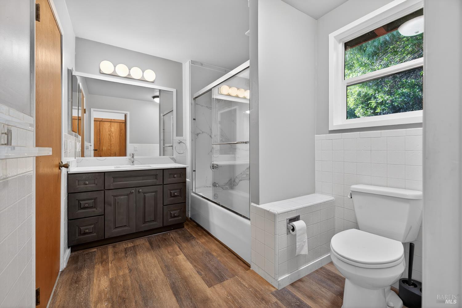 Detail Gallery Image 28 of 68 For 2299 Sobre Vista Rd, Sonoma,  CA 95476 - 3 Beds | 2/1 Baths