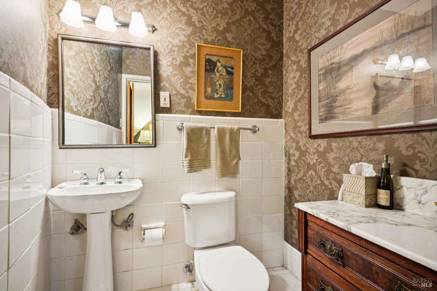 Detail Gallery Image 27 of 52 For 42 Grove St, San Rafael,  CA 94901 - – Beds | – Baths