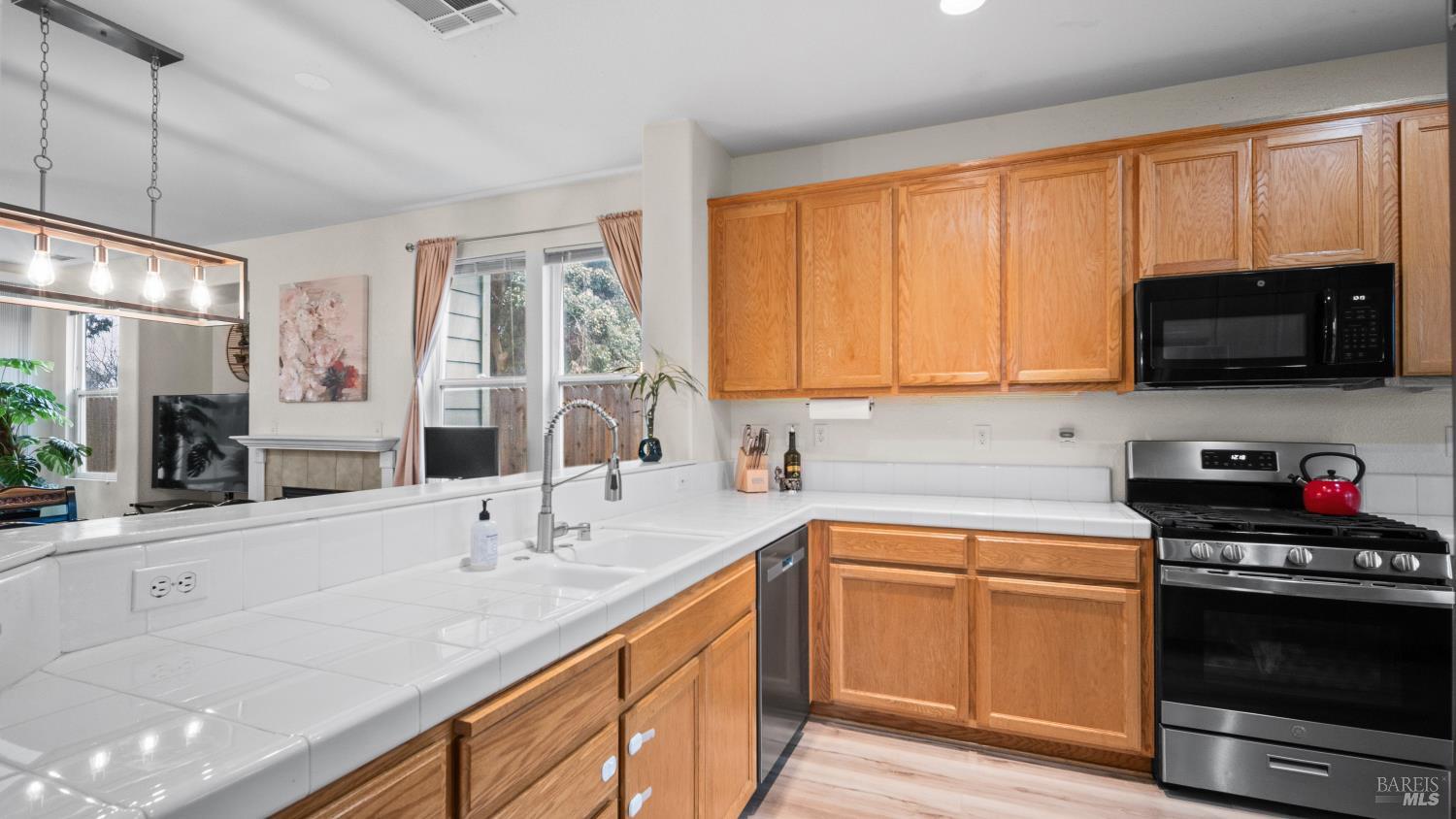 Detail Gallery Image 16 of 64 For 750 Harbor Park Dr, Suisun City,  CA 94585 - 3 Beds | 2/1 Baths