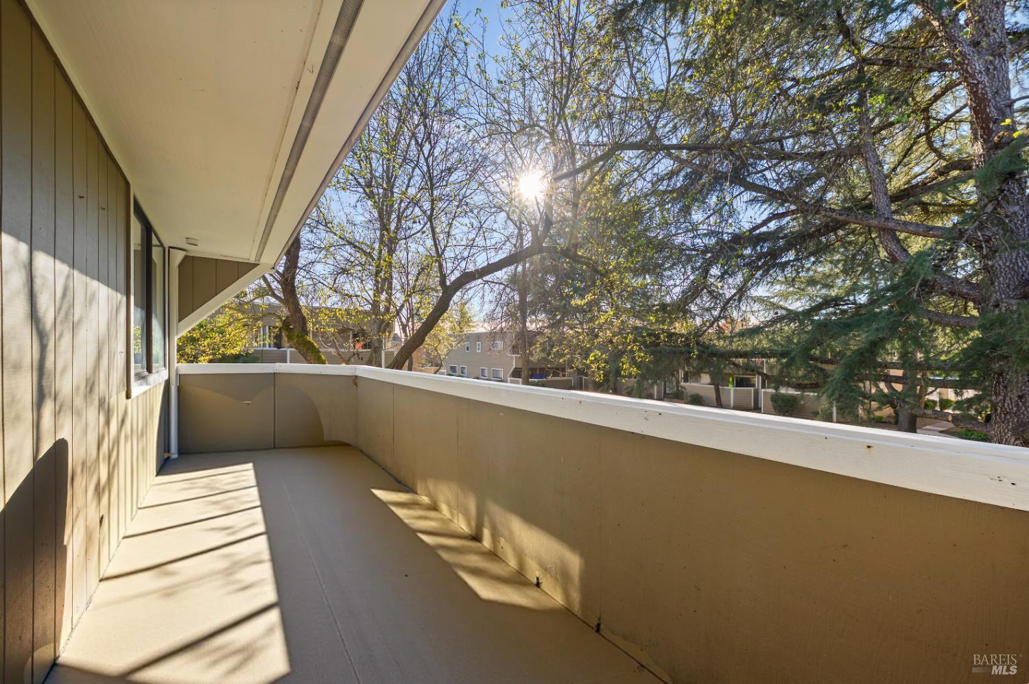 Detail Gallery Image 17 of 30 For 2125 W Steele Ln, Santa Rosa,  CA 95403 - 2 Beds | 1/1 Baths