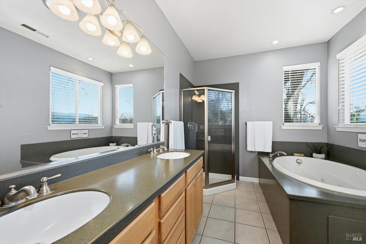 Detail Gallery Image 23 of 39 For 20158 Gold Flat Ct, Hidden Valley Lake,  CA 95467 - 4 Beds | 3 Baths