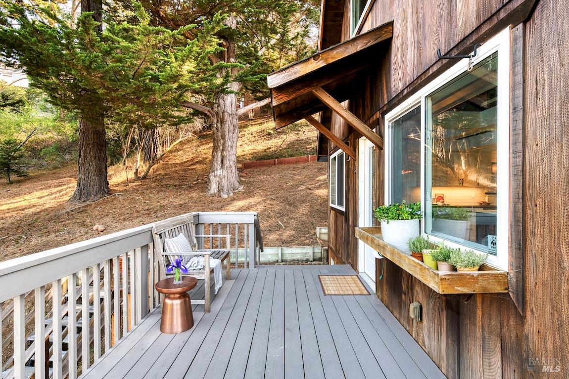 Detail Gallery Image 43 of 47 For 20 Poppy Ln, Mill Valley,  CA 94941 - 3 Beds | 2 Baths