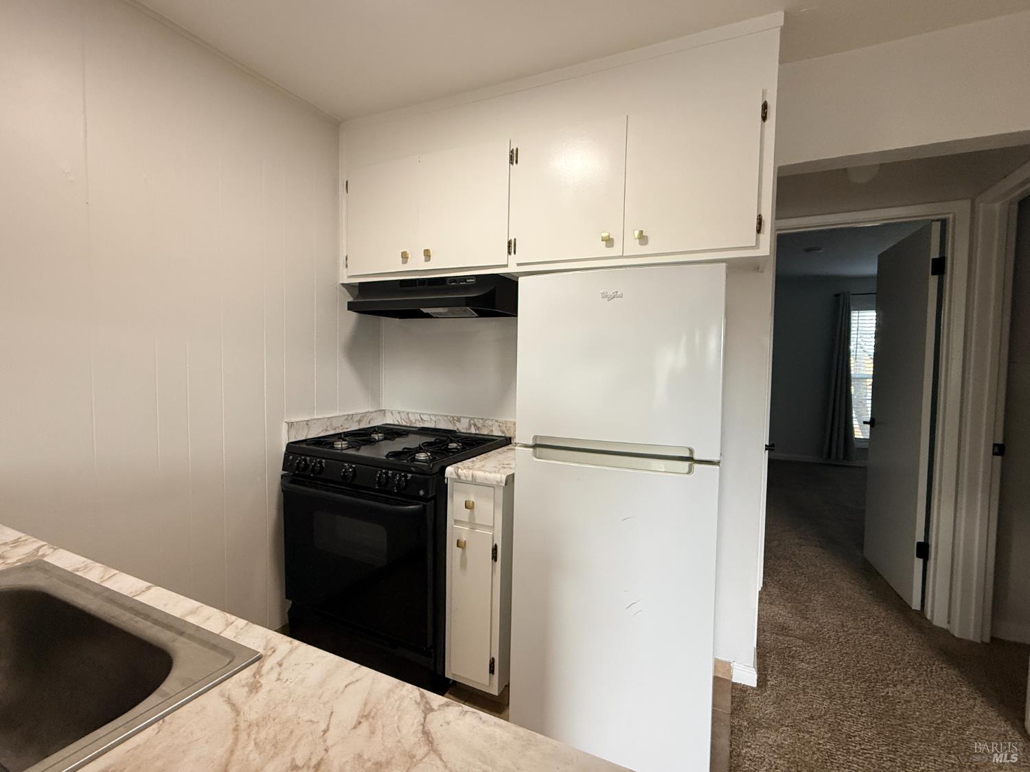 Detail Gallery Image 5 of 9 For 825 First St, Benicia,  CA 94510 - 1 Beds | 1 Baths