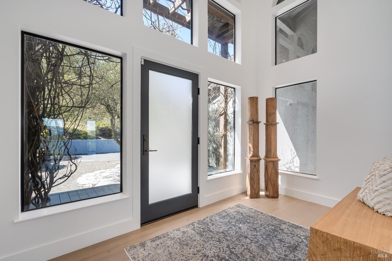 Detail Gallery Image 6 of 53 For 19185 Mesquite Ct, Sonoma,  CA 95476 - 4 Beds | 3/1 Baths