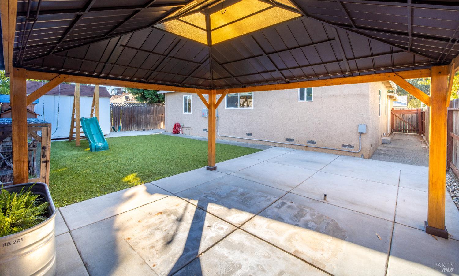 Detail Gallery Image 35 of 37 For 372 Acacia St, Vacaville,  CA 95688 - 3 Beds | 2 Baths