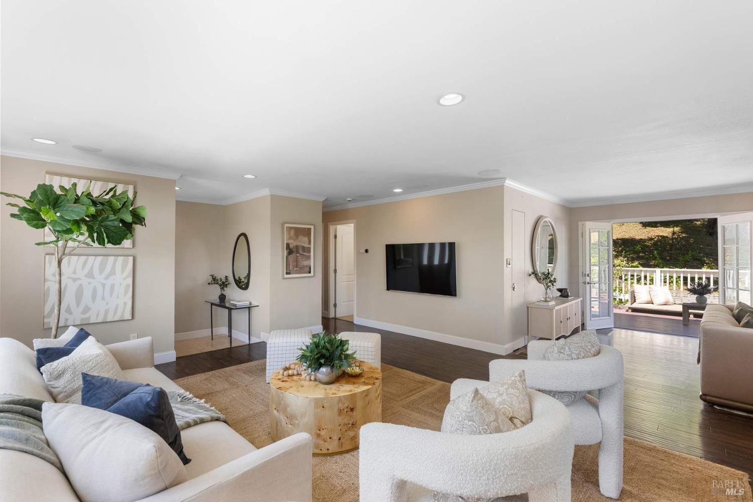 Detail Gallery Image 9 of 26 For 18970 Sweet William Ct, Sonoma,  CA 95476 - 3 Beds | 2 Baths