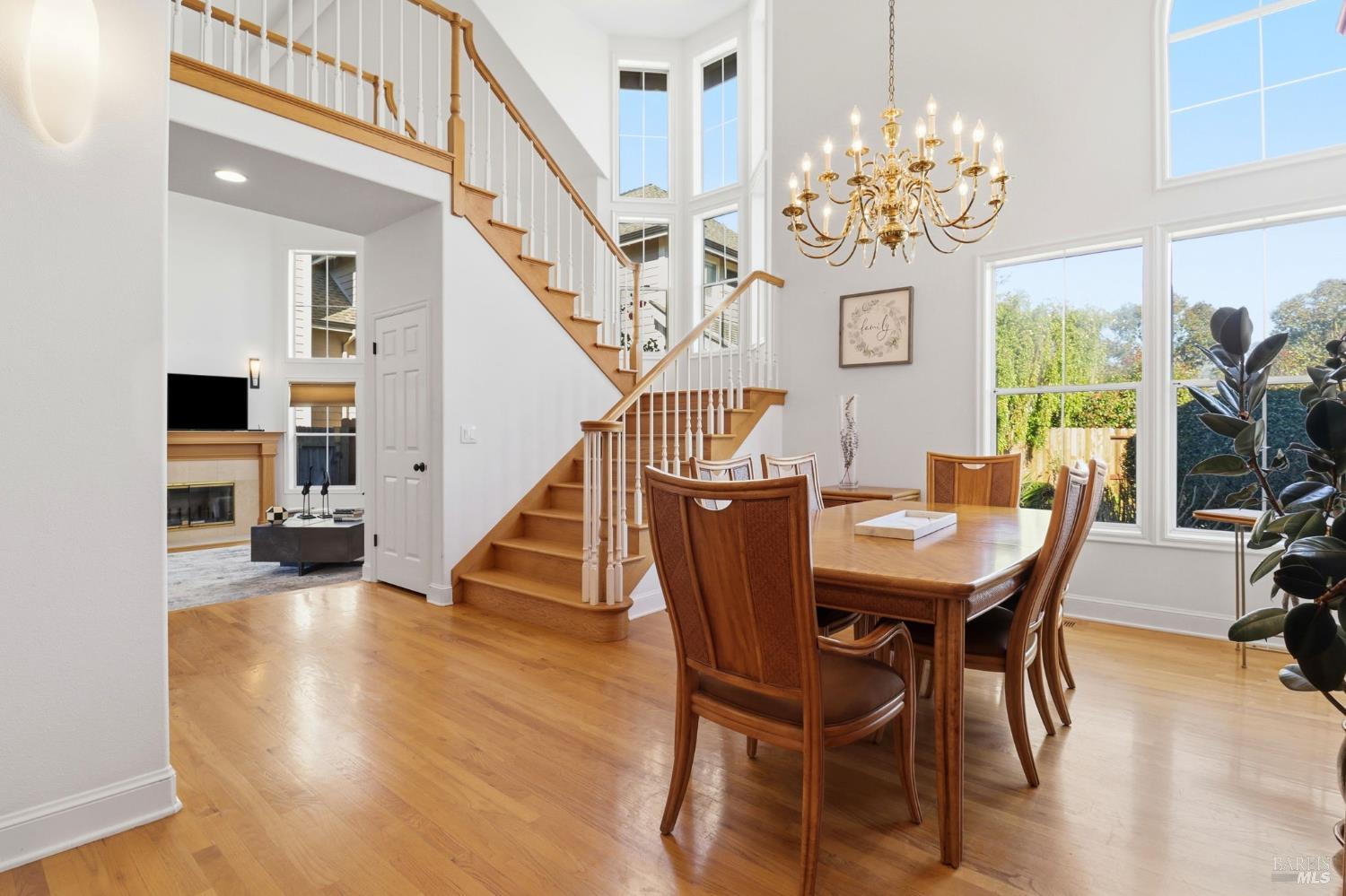 Detail Gallery Image 10 of 55 For 39 Erica Ct, Novato,  CA 94947 - 4 Beds | 3 Baths