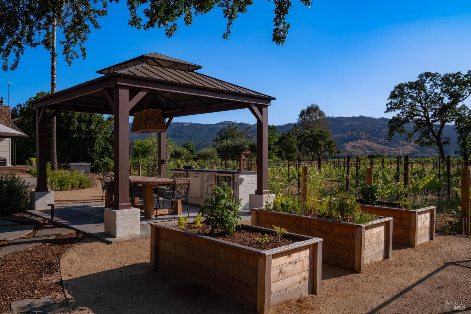 Detail Gallery Image 42 of 61 For 4189 Silverado Trl, Calistoga,  CA 94515 - 4 Beds | 5 Baths