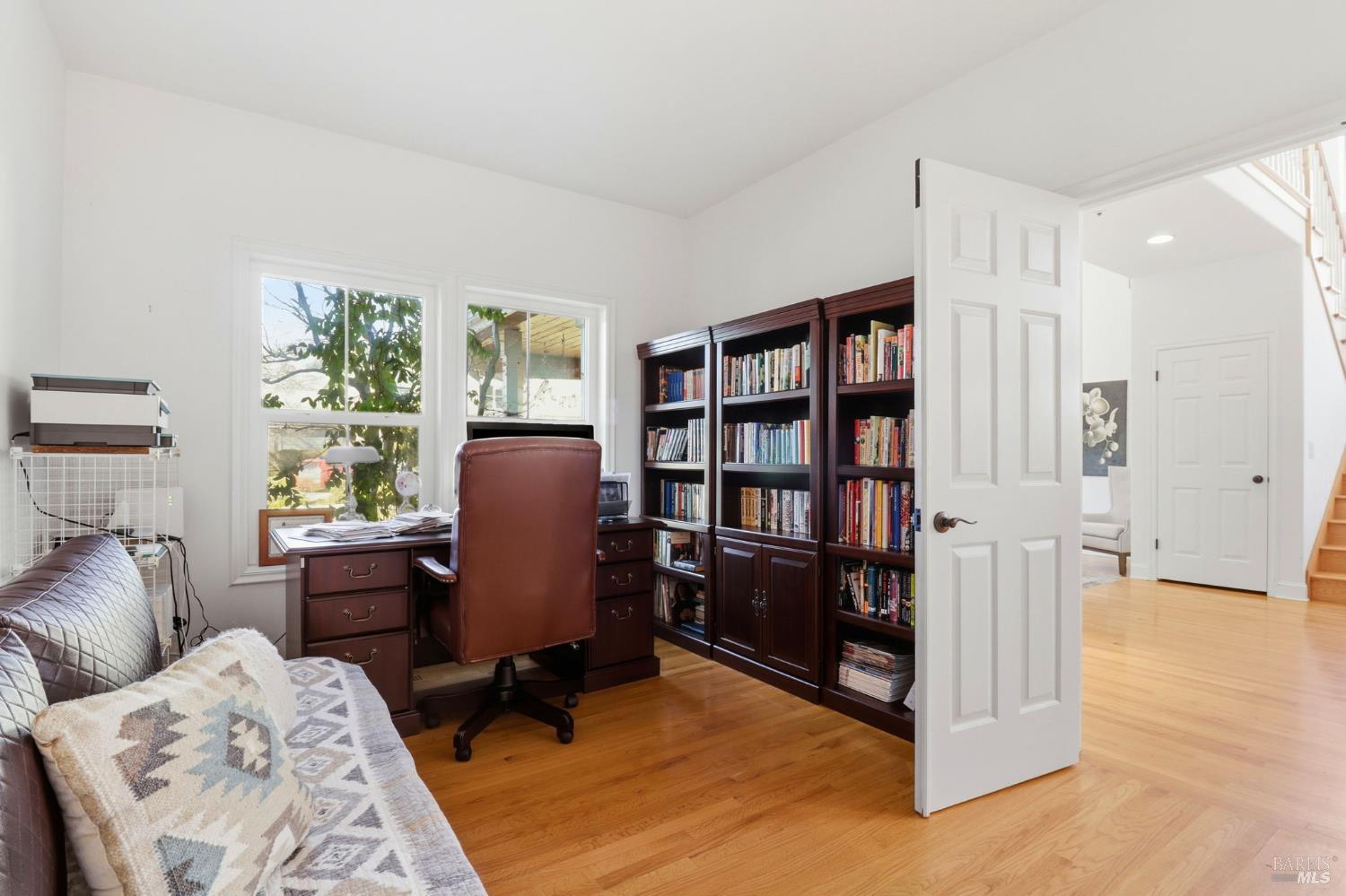 Detail Gallery Image 21 of 55 For 39 Erica Ct, Novato,  CA 94947 - 4 Beds | 3 Baths