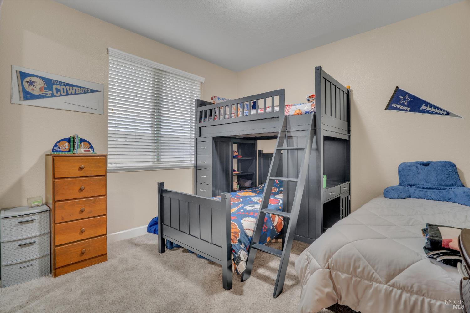 Detail Gallery Image 25 of 51 For 1007 Canterbury Ct, Vacaville,  CA 95687 - 6 Beds | 4 Baths