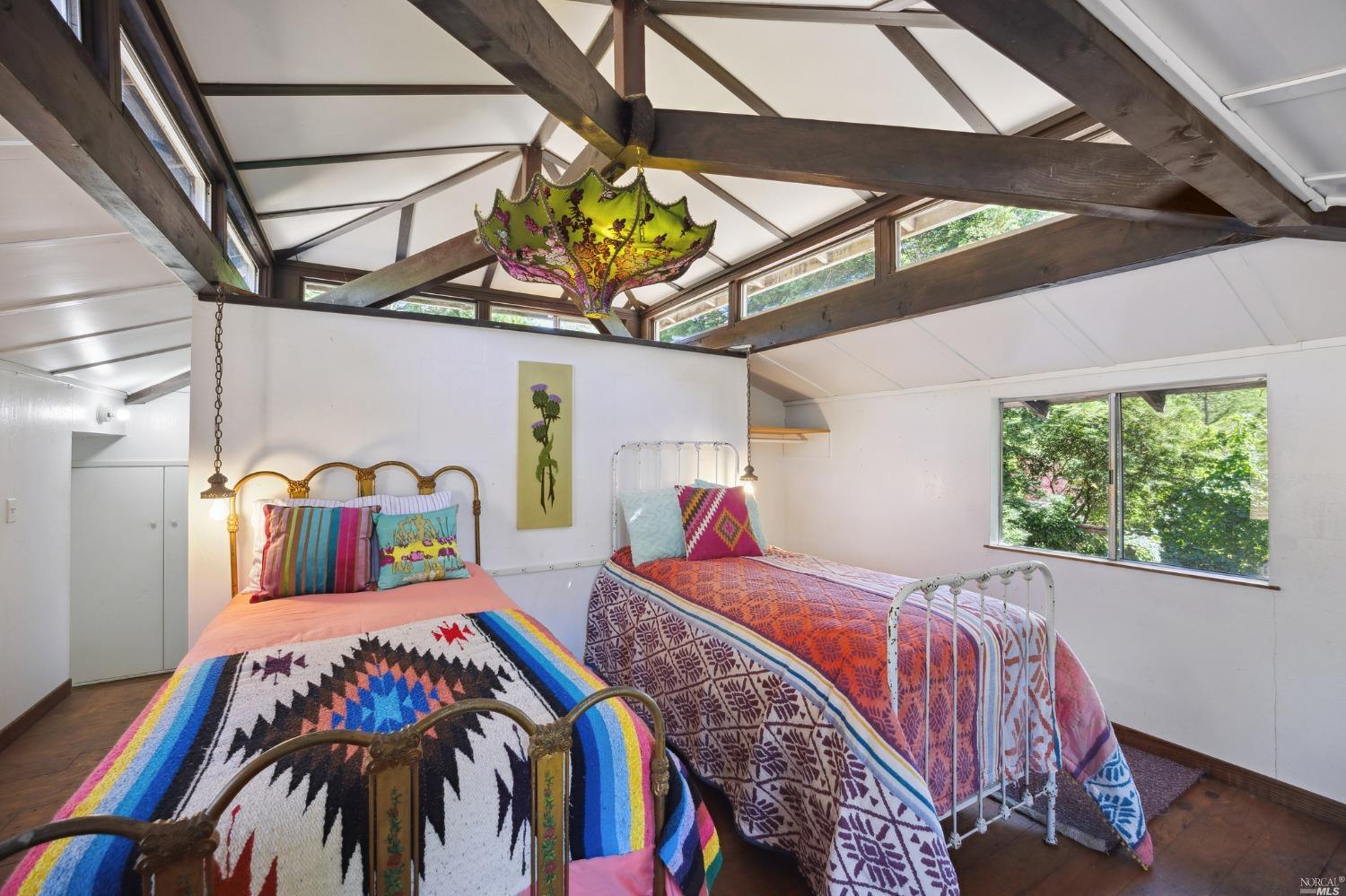 Detail Gallery Image 19 of 33 For 5953 Shoreline Hwy, Bolinas,  CA 94924 - 3 Beds | 1/1 Baths