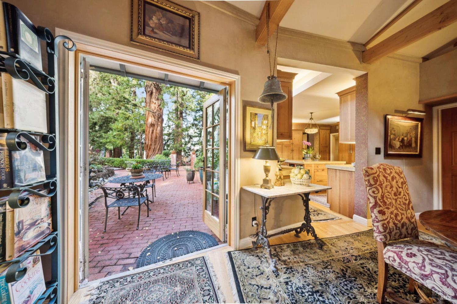 Detail Gallery Image 12 of 52 For 42 Grove St, San Rafael,  CA 94901 - – Beds | – Baths