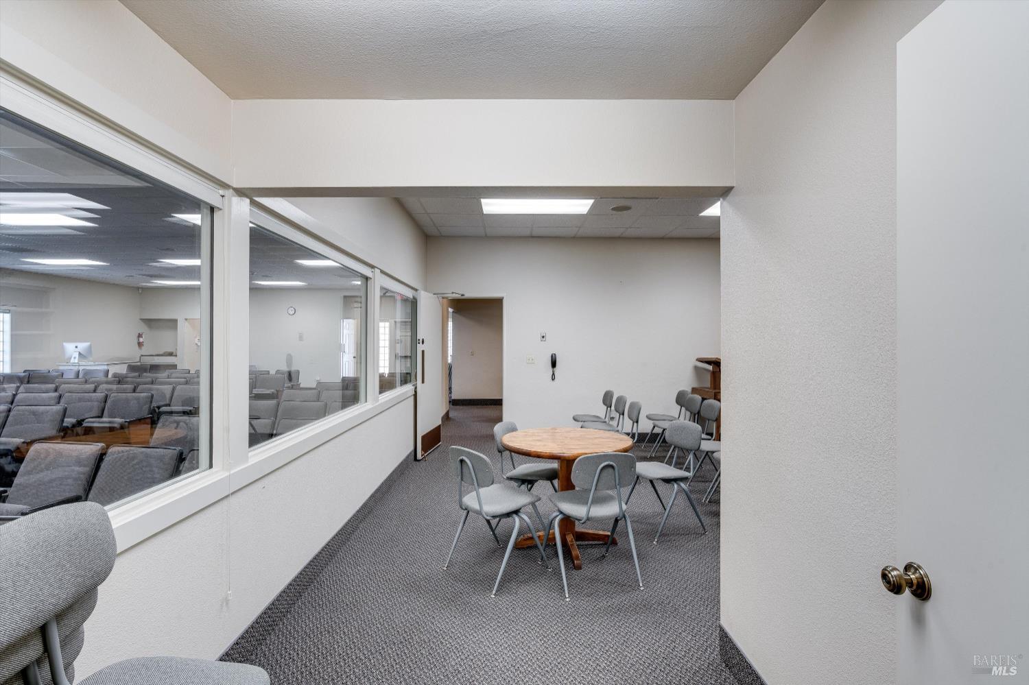 Detail Gallery Image 21 of 29 For 1105 University St, Healdsburg,  CA 95448 - – Beds | – Baths