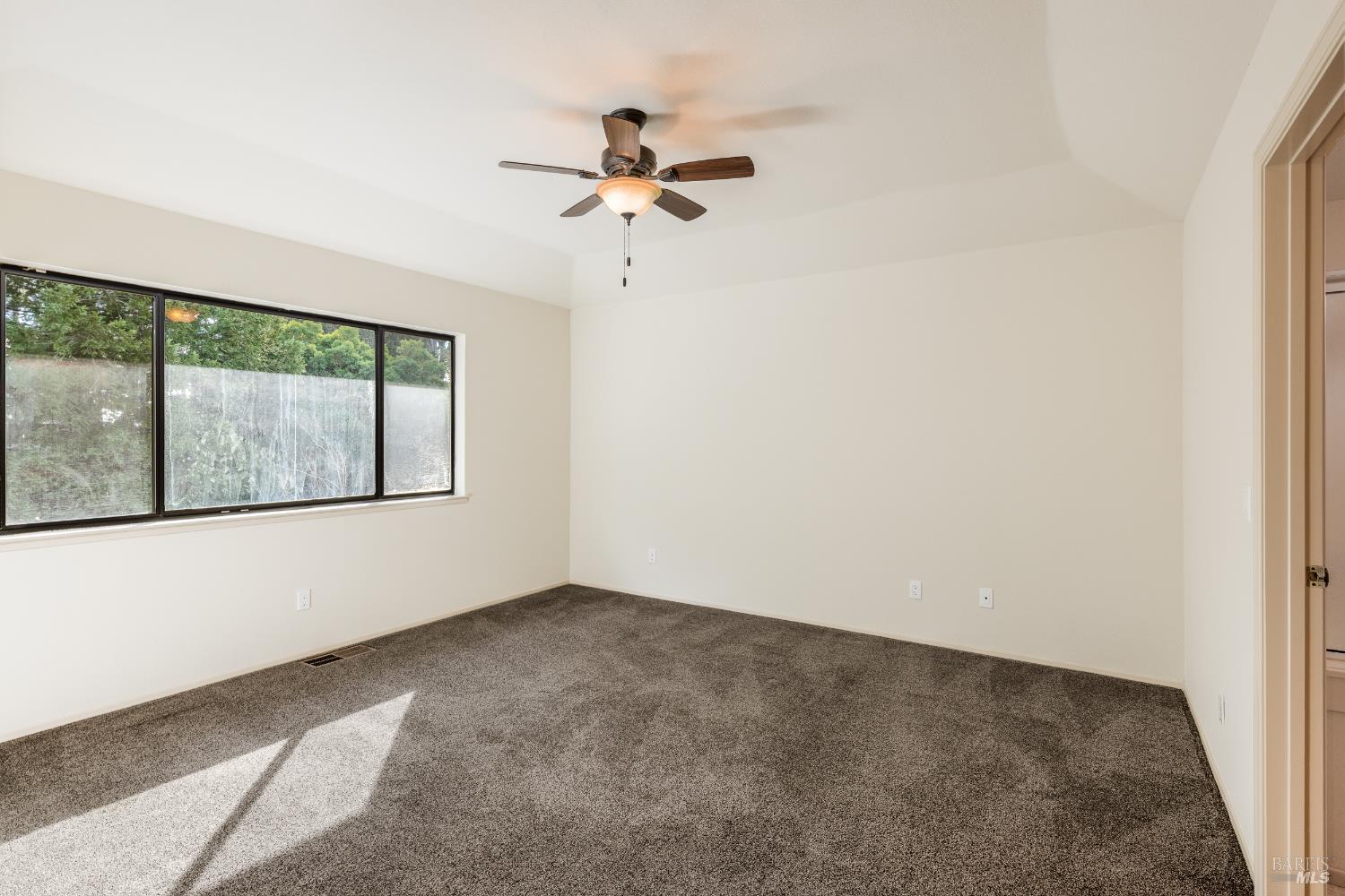 Detail Gallery Image 12 of 32 For 229 S Temelec Cir, Sonoma,  CA 95476 - 3 Beds | 2/1 Baths