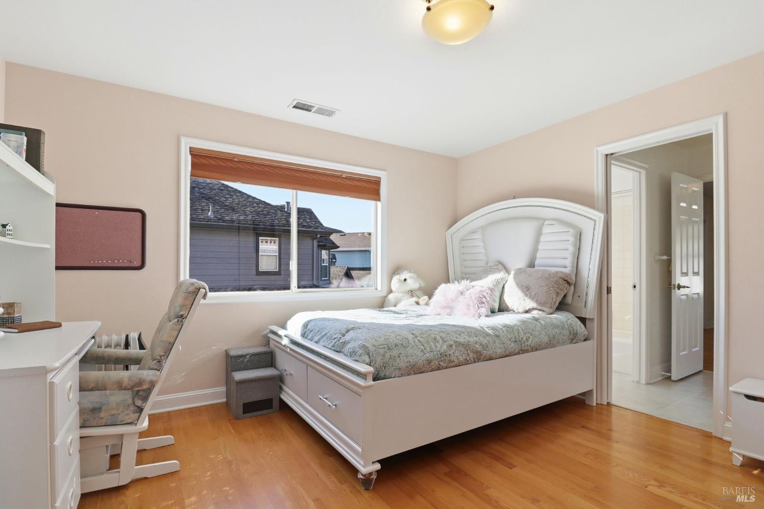 Detail Gallery Image 26 of 55 For 39 Erica Ct, Novato,  CA 94947 - 4 Beds | 3 Baths