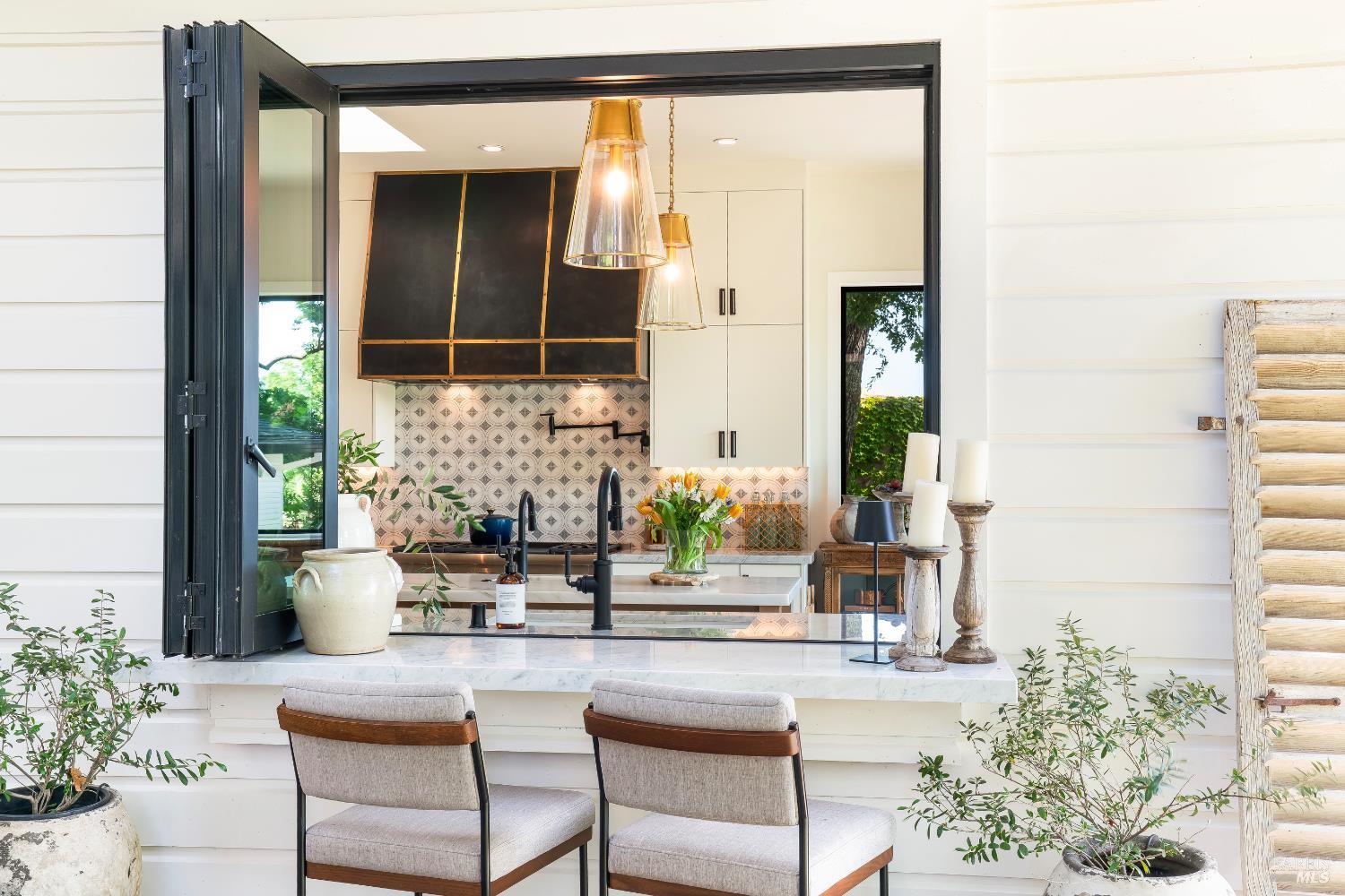 Detail Gallery Image 12 of 61 For 4189 Silverado Trl, Calistoga,  CA 94515 - 4 Beds | 5 Baths